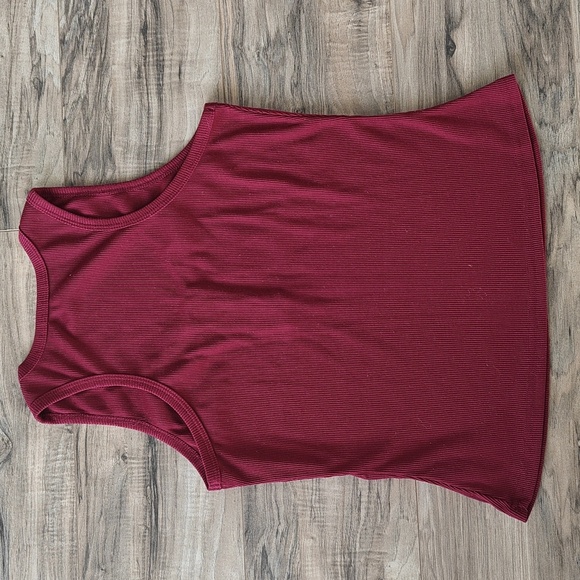 EUC Ribbed Tank Top - Picture 4 of 5